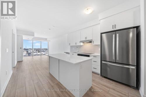 705 - 1035 Southdown Road, Mississauga, ON - Indoor Photo Showing Kitchen