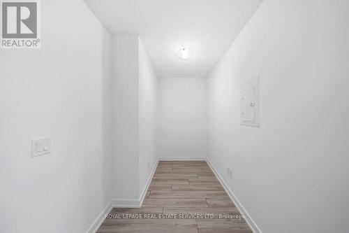 705 - 1035 Southdown Road, Mississauga, ON - Indoor Photo Showing Other Room