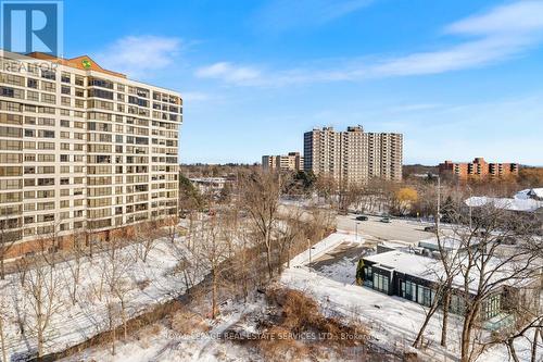 705 - 1035 Southdown Road, Mississauga, ON - Outdoor