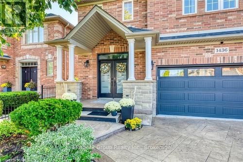 1436 Gulledge Trail, Oakville (1022 - Wt West Oak Trails), ON - Outdoor With Facade