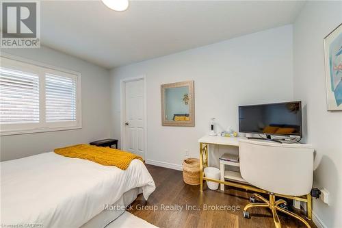 1436 Gulledge Trail, Oakville (1022 - Wt West Oak Trails), ON - Indoor Photo Showing Bedroom