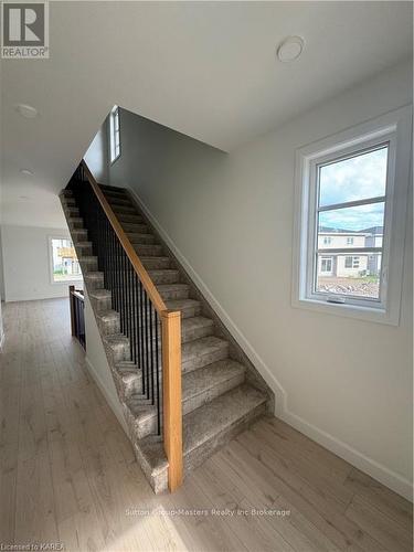 226 Dr Richard James Crescent, Loyalist (Amherstview), ON - Indoor Photo Showing Other Room