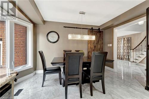 14 Federal Street, Stoney Creek, ON - Indoor Photo Showing Dining Room