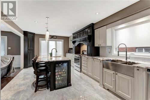 14 Federal Street, Stoney Creek, ON - Indoor Photo Showing Kitchen With Double Sink With Upgraded Kitchen