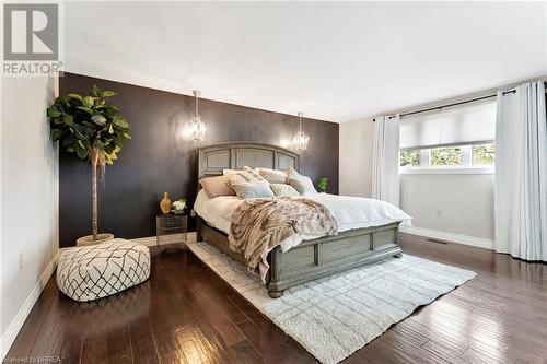 14 Federal Street, Stoney Creek, ON - Indoor Photo Showing Bedroom