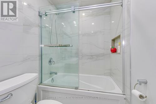 2939 Arvida Circle, Mississauga, ON - Indoor Photo Showing Bathroom