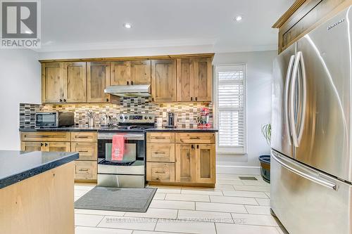 2939 Arvida Circle, Mississauga, ON - Indoor Photo Showing Kitchen