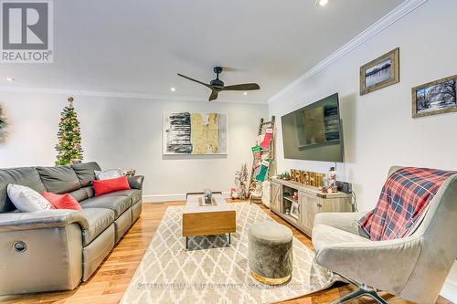 2939 Arvida Circle, Mississauga, ON - Indoor Photo Showing Living Room