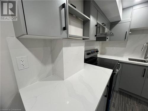 83 Cittadella Boulevard Unit# Lower, Stoney Creek, ON - Indoor Photo Showing Kitchen