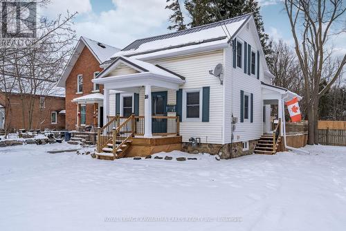 18 Bond Street W, Kawartha Lakes (Lindsay), ON - Outdoor With Facade