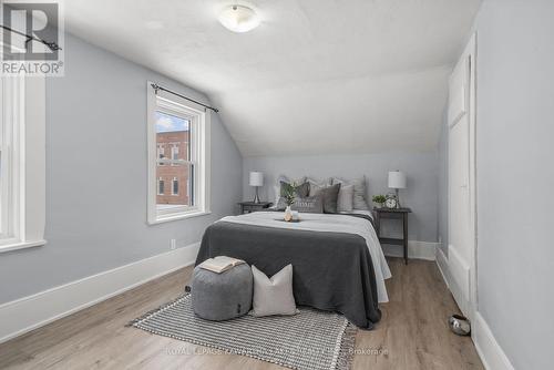 18 Bond Street W, Kawartha Lakes (Lindsay), ON - Indoor Photo Showing Bedroom