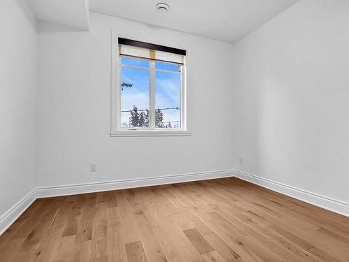 Bedroom - 211-5730 Boul. Marie-Victorin, Brossard, QC - Indoor Photo Showing Other Room