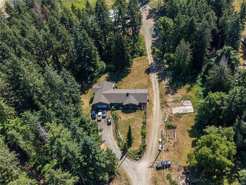 8598 Island Hwy North, Black Creek, BC 