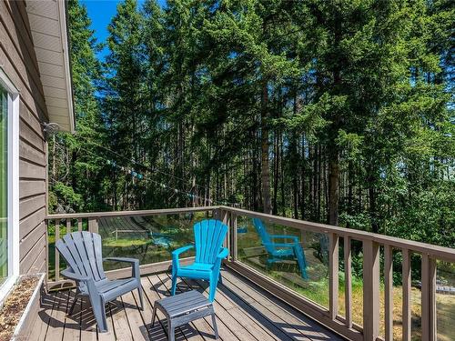 8598 Island Hwy North, Black Creek, BC 