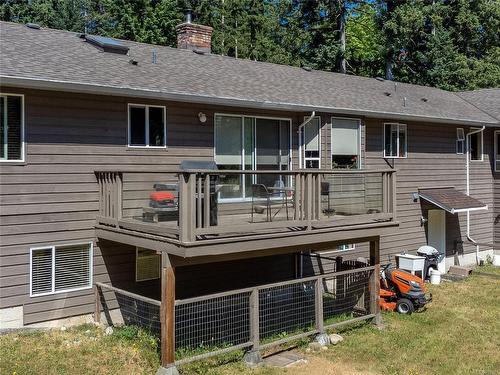 8598 Island Hwy North, Black Creek, BC 