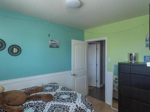 217 Mountdale Avenue, Thunder Bay, ON - Indoor Photo Showing Bedroom