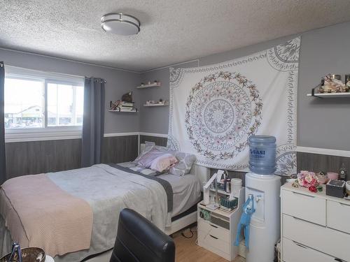 217 Mountdale Avenue, Thunder Bay, ON - Indoor Photo Showing Bedroom