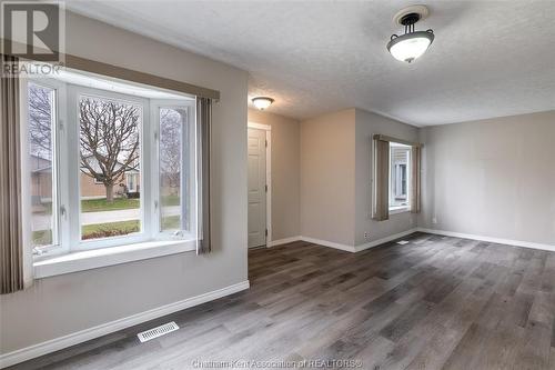 3 Babbitt Street, Wallaceburg, ON - Indoor Photo Showing Other Room