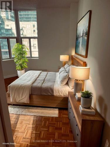 1002 - 5795 Yonge Street, Toronto, ON - Indoor Photo Showing Bedroom