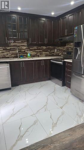 7 Canoe Glide Lane, Brampton, ON - Indoor Photo Showing Kitchen With Double Sink