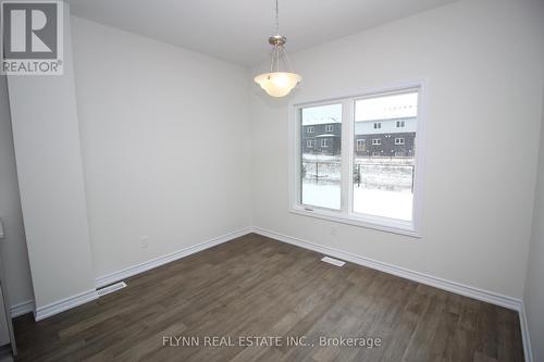 3240 Parker Avenue, Fort Erie, ON - Indoor Photo Showing Other Room