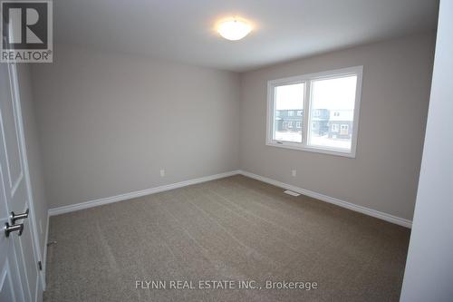 3240 Parker Avenue, Fort Erie, ON - Indoor Photo Showing Other Room