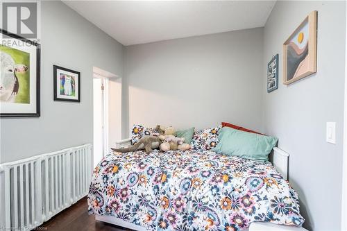 166 Catharine Street N, Hamilton, ON - Indoor Photo Showing Bedroom