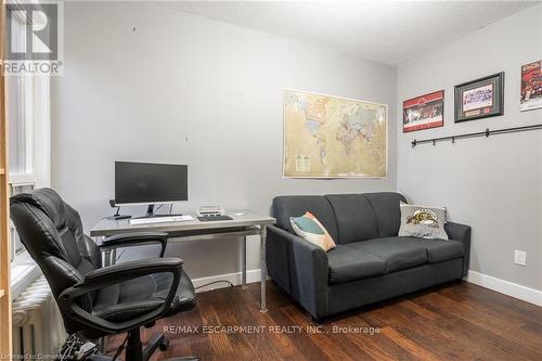 166 Catharine Street N, Hamilton, ON - Indoor Photo Showing Office