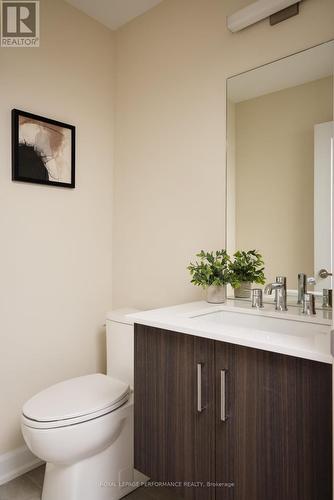 B - 417 Tweedsmuir Avenue, Ottawa, ON - Indoor Photo Showing Bathroom