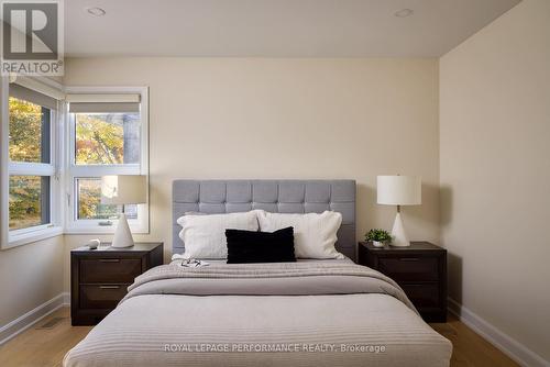 B - 417 Tweedsmuir Avenue, Ottawa, ON - Indoor Photo Showing Bedroom