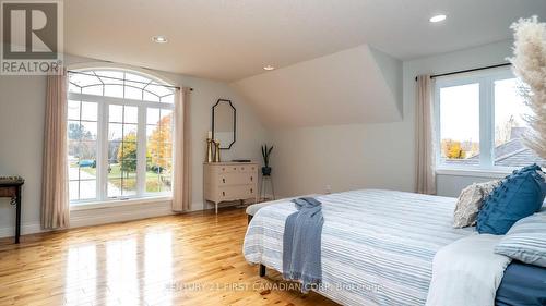 105 Union Avenue, Middlesex Centre (Komoka), ON - Indoor Photo Showing Bedroom