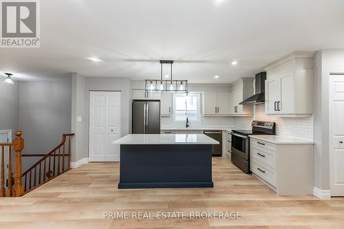 207 A Fourth Street, West Elgin (Rodney), ON - Indoor Photo Showing Kitchen