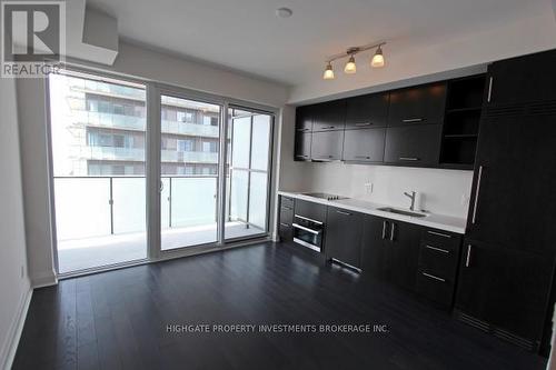 4007 - 1080 Bay Street, Toronto, ON - Indoor