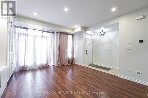 6 - 9621 Jane Street, Vaughan, ON - Indoor Photo Showing Other Room