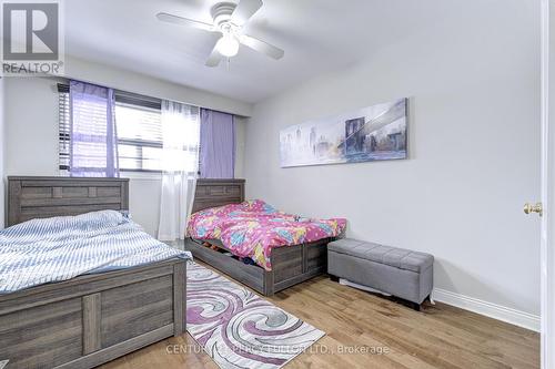 173 Meadows Boulevard, Mississauga, ON - Indoor Photo Showing Bedroom