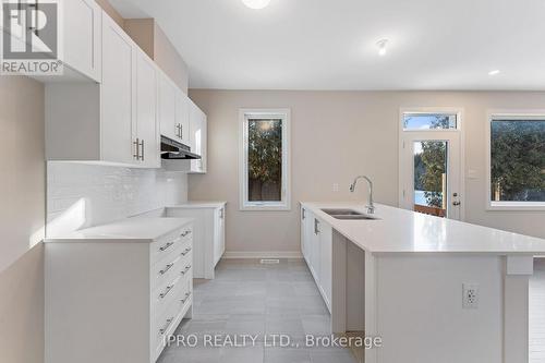 283 Falsetto Street, Ottawa, ON - Indoor Photo Showing Kitchen With Double Sink