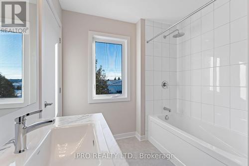 283 Falsetto Street, Ottawa, ON - Indoor Photo Showing Bathroom