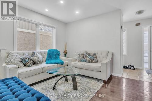 159 Fletcher Circle, Cambridge, ON - Indoor Photo Showing Living Room