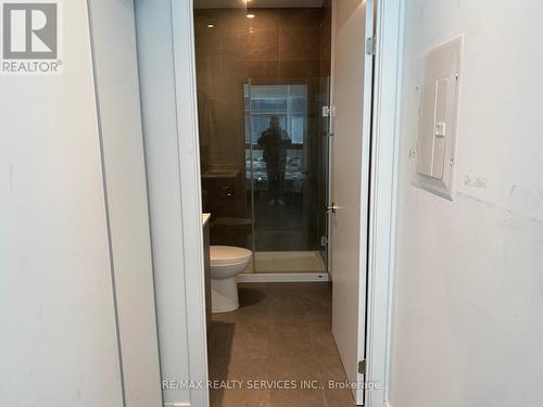 3211 - 1926 Lakeshore Boulevard W, Toronto, ON - Indoor Photo Showing Bathroom