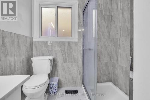 51 Rouse Avenue, Cambridge, ON - Indoor Photo Showing Bathroom