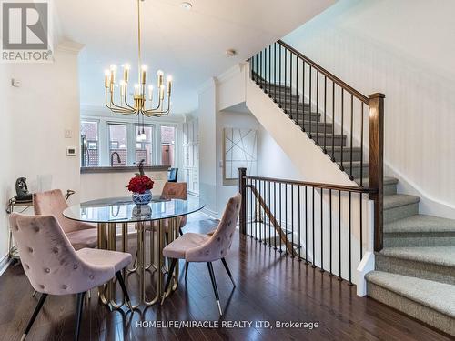 6 Agar Lane, Vaughan, ON - Indoor Photo Showing Dining Room