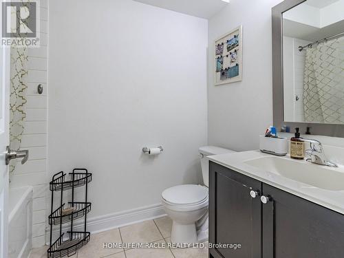 6 Agar Lane, Vaughan, ON - Indoor Photo Showing Bathroom