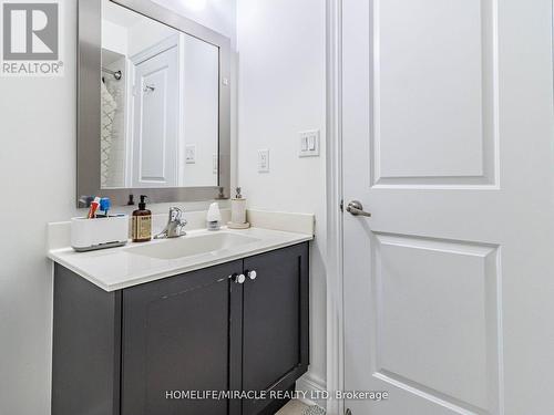 6 Agar Lane, Vaughan, ON - Indoor Photo Showing Bathroom