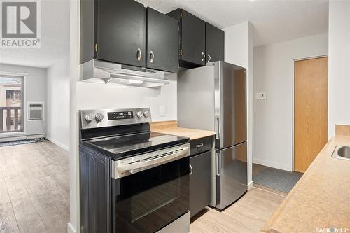 431 310 Stillwater Drive, Saskatoon, SK - Indoor Photo Showing Kitchen With Double Sink