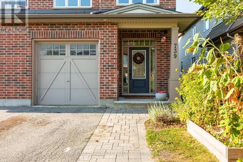 739 White Alder Avenue, Ottawa, ON - Outdoor