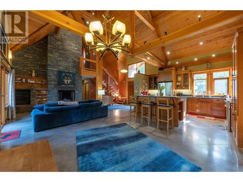 1438 Black Bear Drive, Golden, BC - Indoor With Fireplace