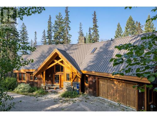 1438 Black Bear Drive, Golden, BC - Outdoor