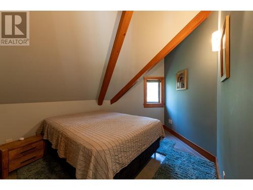 1438 Black Bear Drive, Golden, BC - Indoor Photo Showing Bedroom