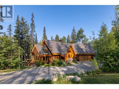 1438 Black Bear Drive, Golden, BC - Outdoor With Facade