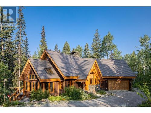 1438 Black Bear Drive, Golden, BC - Outdoor With Facade